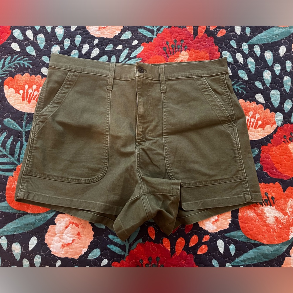 Madewell Green Chino Shorts Size 33 NWT